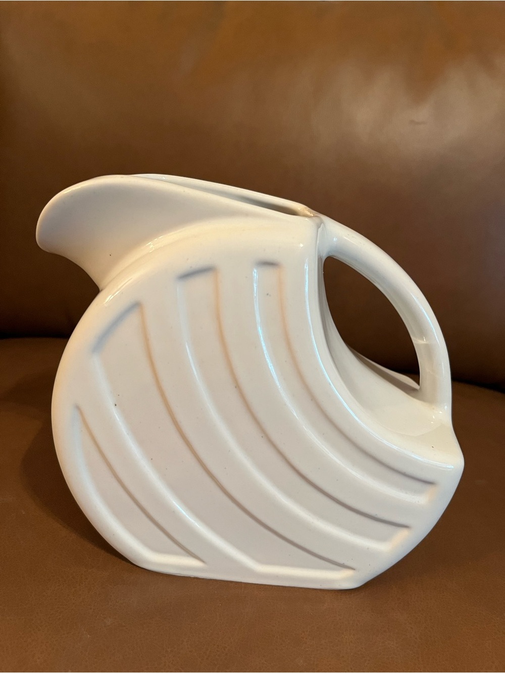 Vtg 1940 Alamo Pottery Art Deco Disk Pitcher - White